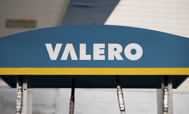 R - Valero refinery big